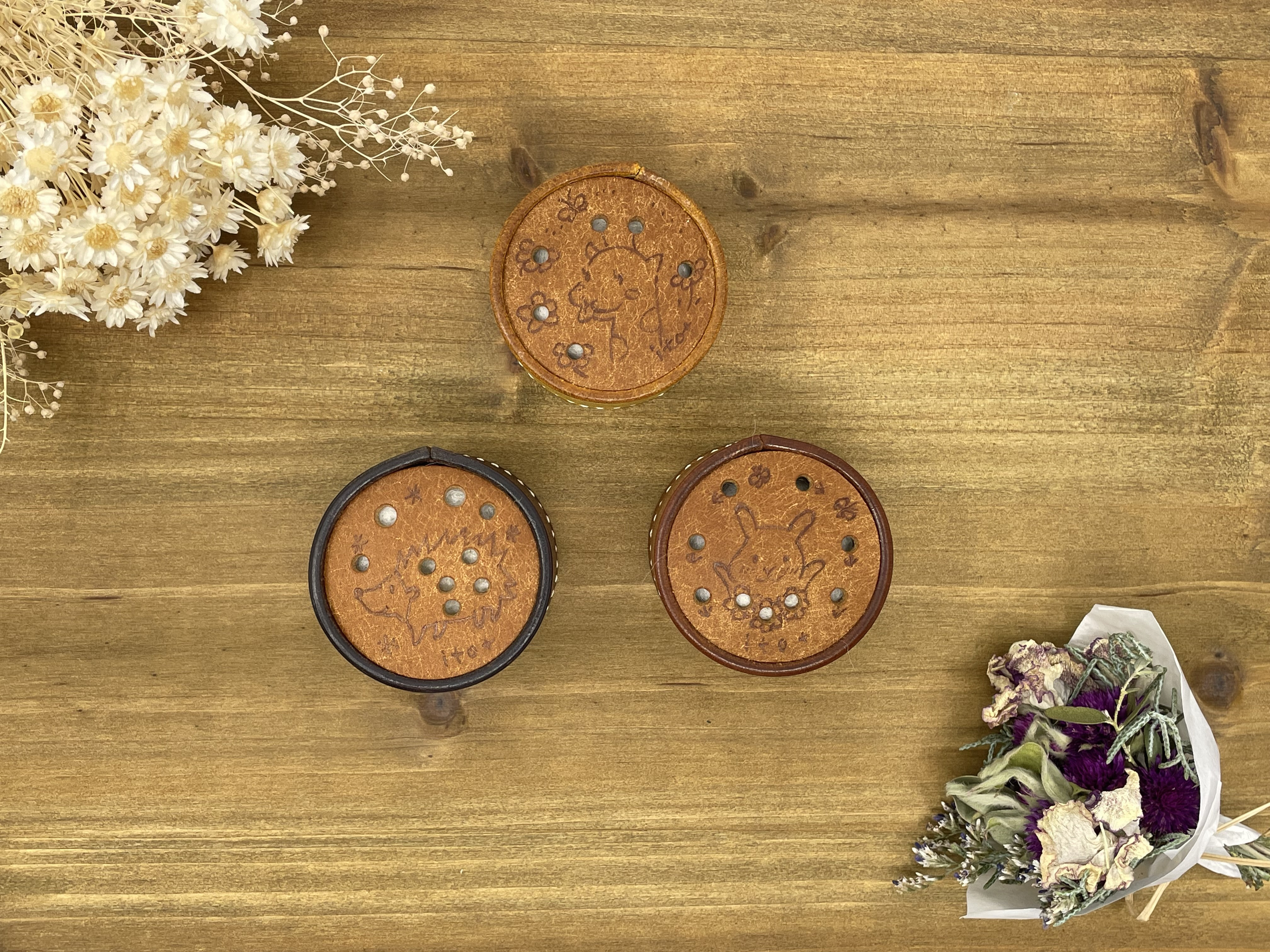 丸箱の針刺し（アニマル）