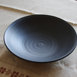 黒マットの大皿 Φ23.5cm 3枚目の画像