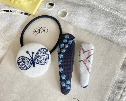 ミナペルホネン ハンドメイド パッチンピン ヘアアクセサリー no.1＊パッチンピン＊ヘアピン＊4点セット - apricotty | minne