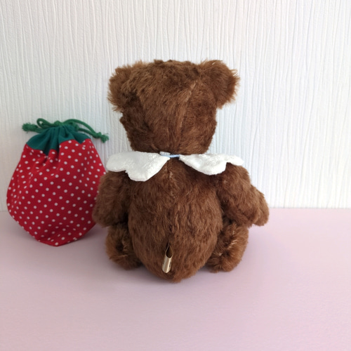 くまのぬいぐるみ レースのつけ襟＆おなかぽっこりのテディベア こげ茶