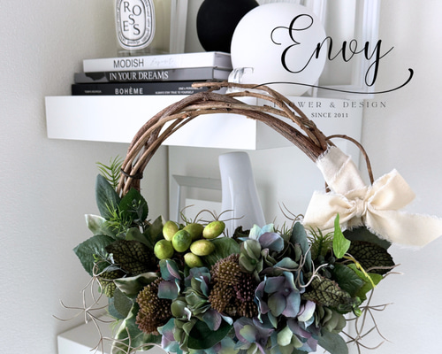 枯れない花の玄関リース｜造花リース｜本物そっくり｜アーティ