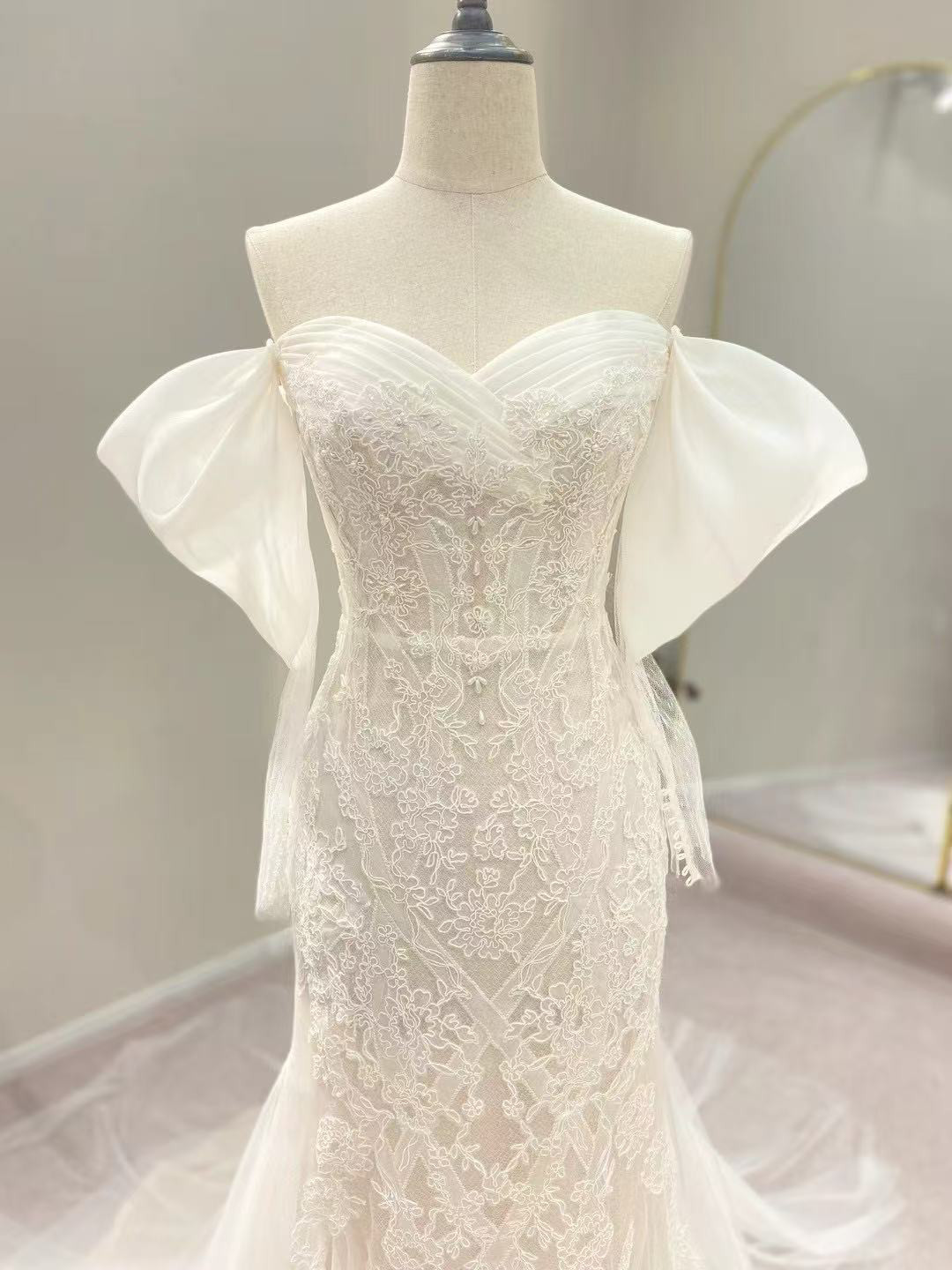 送料無料！ウェディングドレス 姫袖 取り外し袖 マーメイド 結婚式 プリンセスライン ブライダル