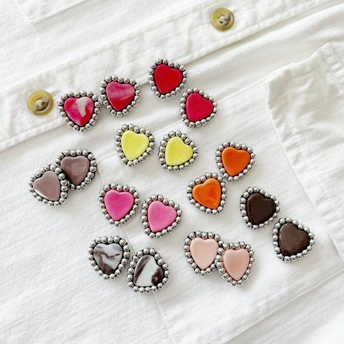 ハート♡シルバー(レッド)ビーズ刺繍ピアス/イヤリング ピアス  