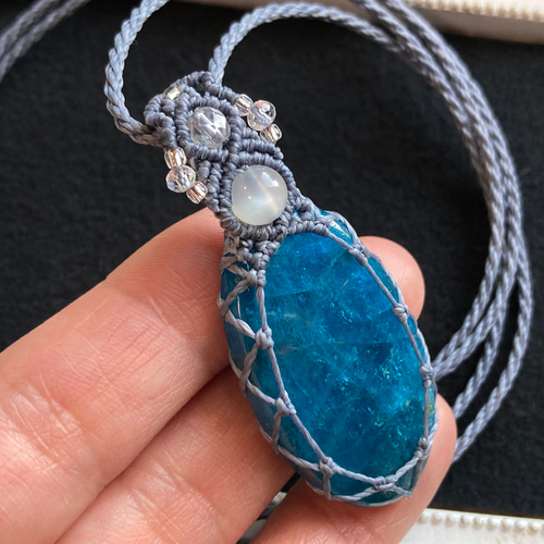 ブルーアパタイト マクラメ編みネックレス・マクラメネックレス