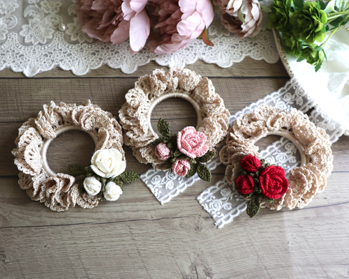 ハンドメイド☆繊細な細糸で編んだ華麗な巻き薔薇レース編みシュシュアンティークバラ 07162a03dfe831831951f3c6d75a57