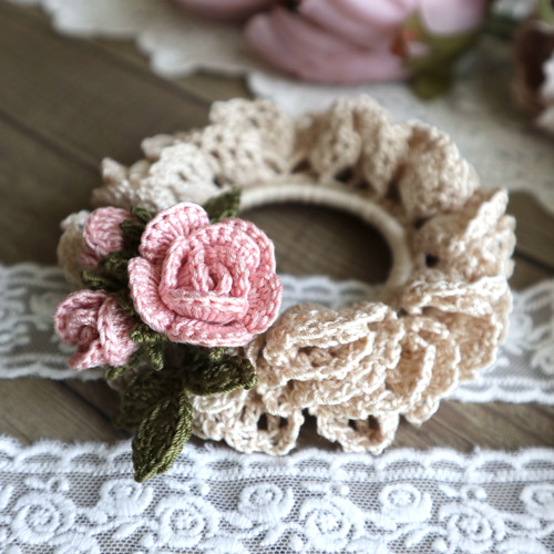 レース編み・薔薇と蕾のシュシュ シュシュ Puu crochet 通販 19165373