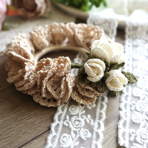 レース編み・薔薇と蕾のシュシュ シュシュ Puu crochet 通販 19165373