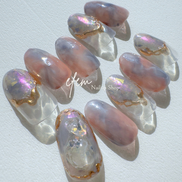 ぷっくりグレージュオーロラうるうるニュアンスネイル ミラー 韓国 ちゅるん 秋冬 ぷっくりグレージュオーロラうるうるニュアンスネイル ミラー