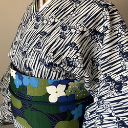 正絹 作り名古屋帯 亀甲模様のなかに春秋の菊柄 和装小物（帯・半襟