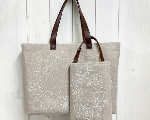 TRAUM.linokekena□花刺繍toteリネン/コットン/他 持ち手36 TRAUM.linokekena□花刺繍toteリネン/コットン/他 持ち手36