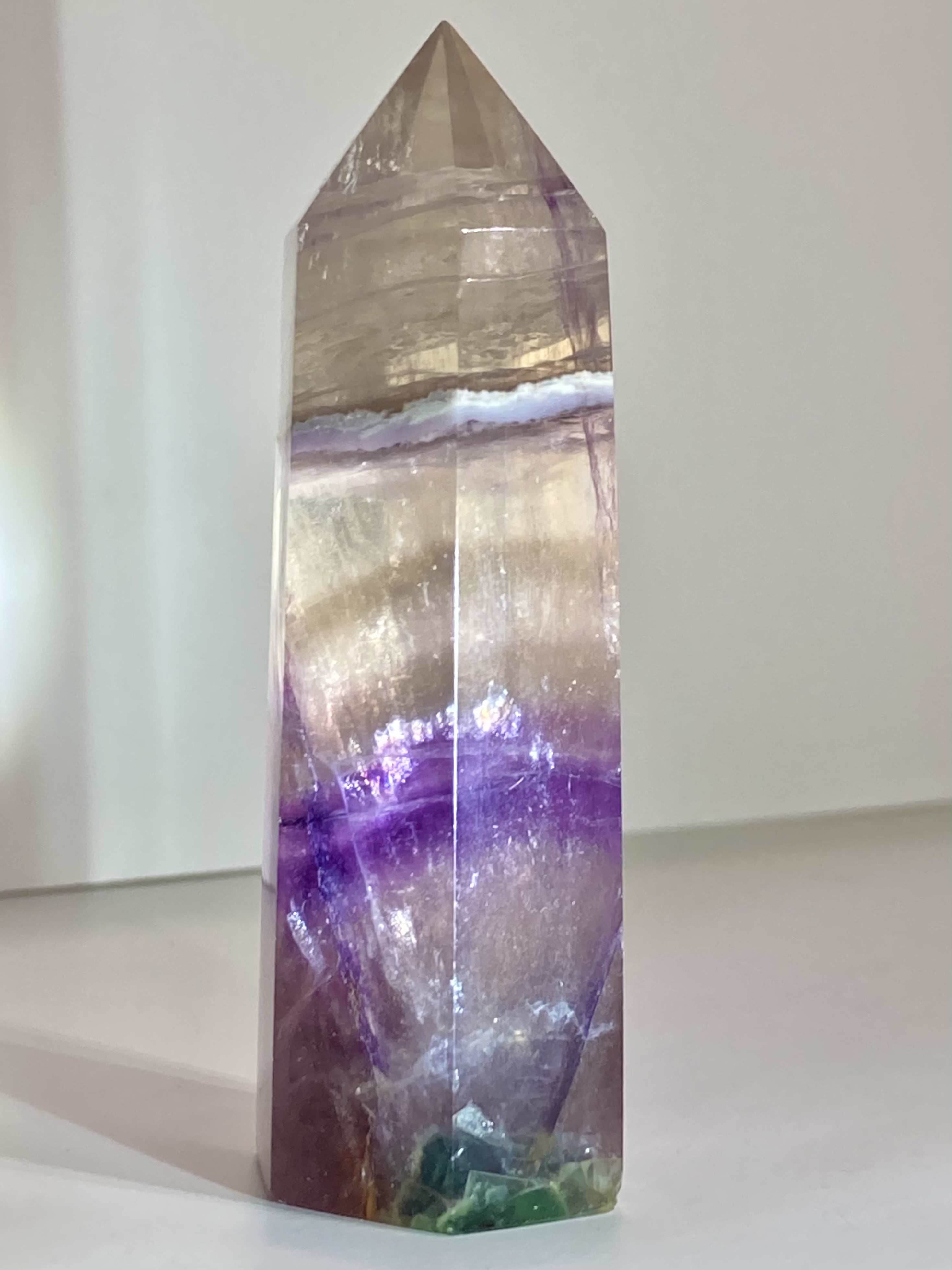 レインボー✨　マルチカラー　フローライト　蛍石　ポイント　原石