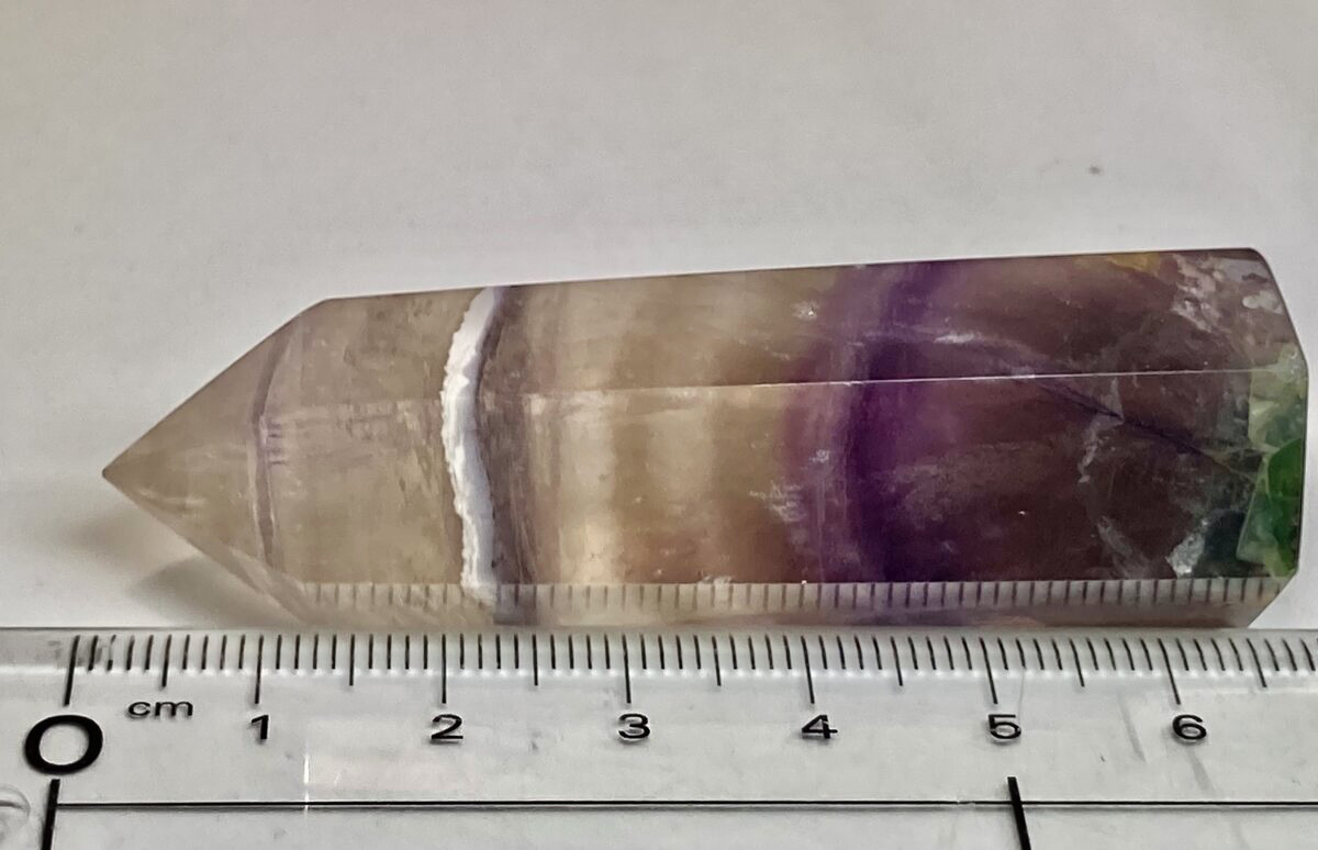 レインボー✨　マルチカラー　フローライト　蛍石　ポイント　原石