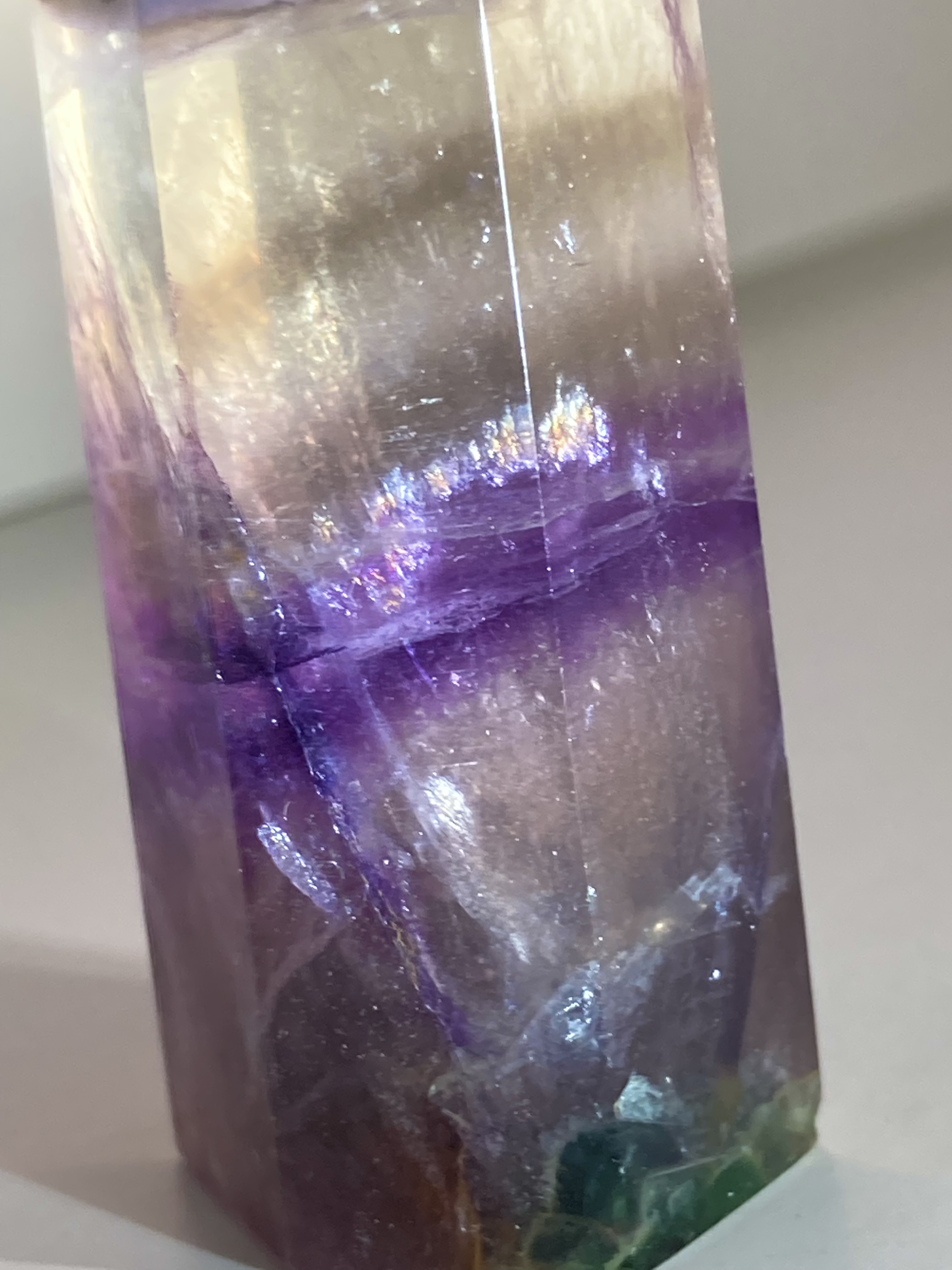 レインボー✨　マルチカラー　フローライト　蛍石　ポイント　原石