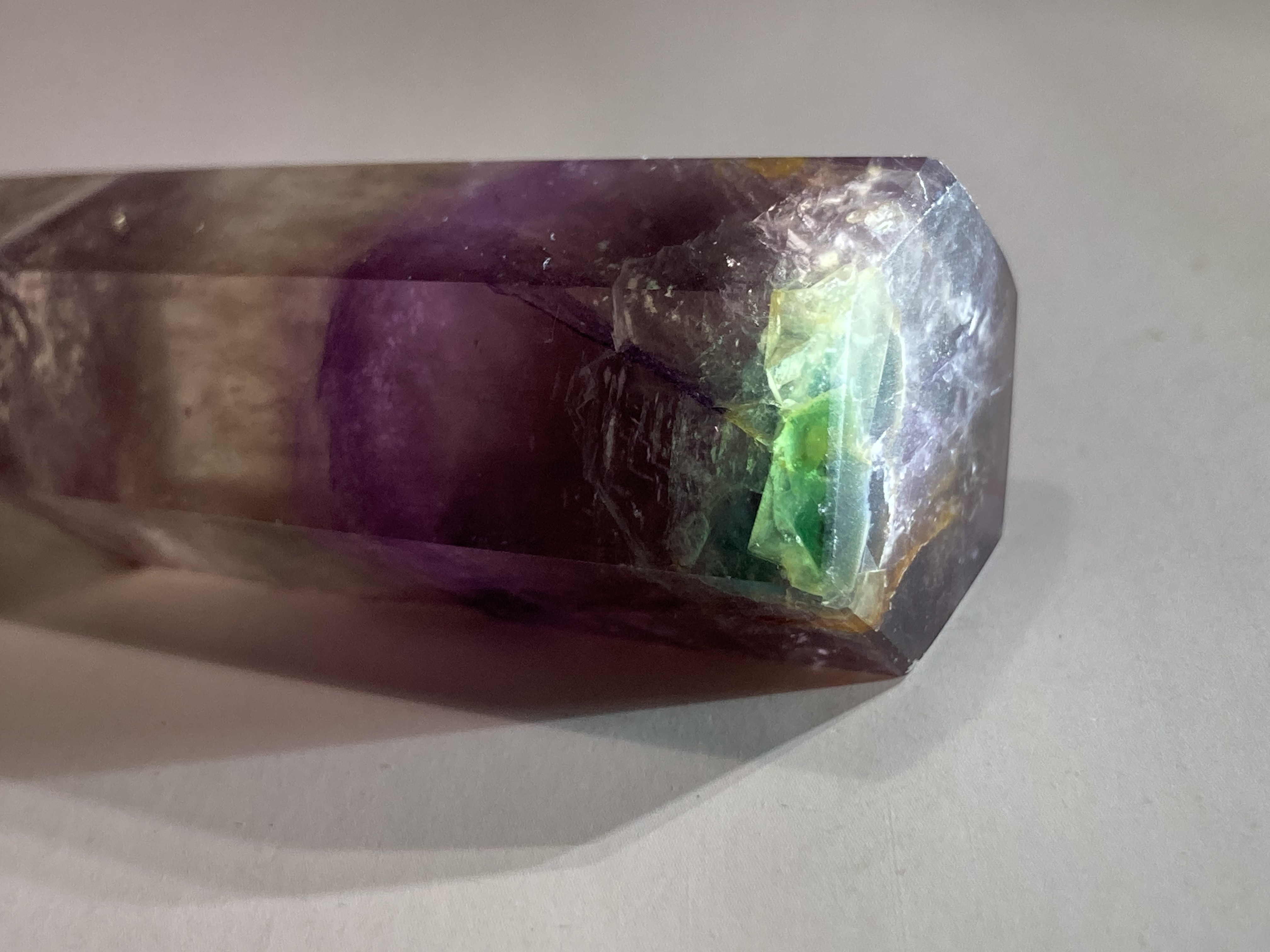 レインボー✨　マルチカラー　フローライト　蛍石　ポイント　原石