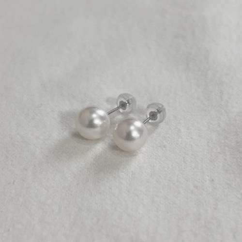 一粒 パール ピアス pt900（プラチナ900） あこや真珠 8-8.5ミリ