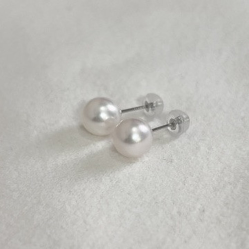 一粒 パール ピアス pt900（プラチナ900） あこや真珠 8-8.5ミリ