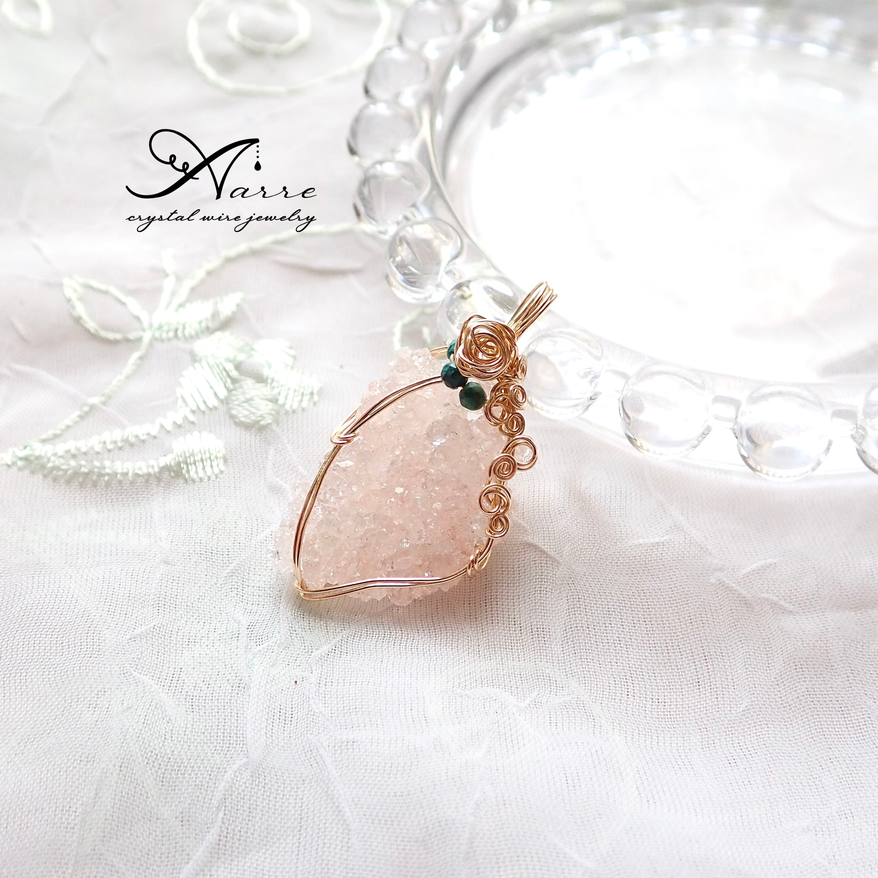 アポフィライトのペンダントトップ