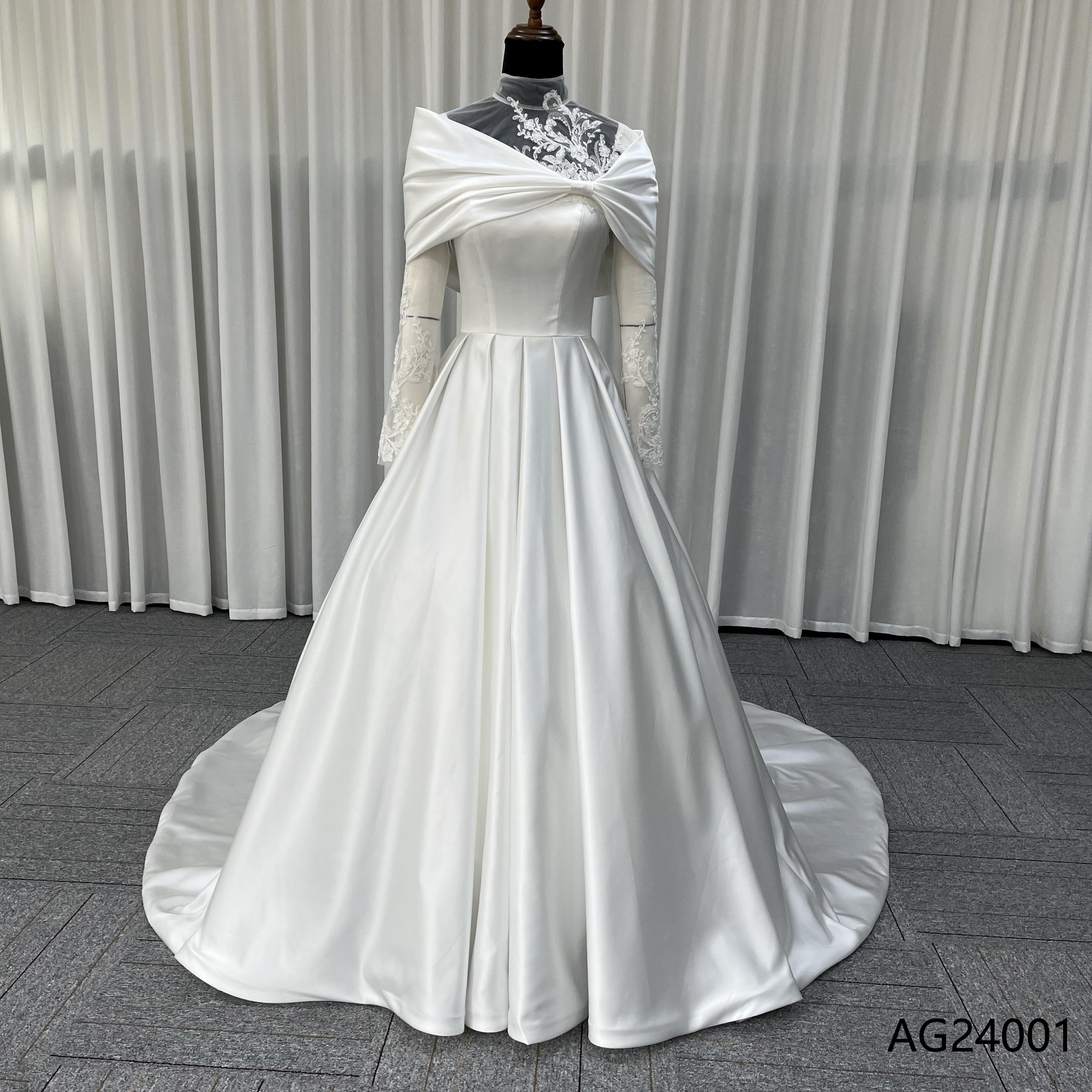 圧倒的に存在感　ロールカラー　オフショルダー　取り外し可能　二の腕を隠せる　イリュージョン　ホワイト　プリンセスライン