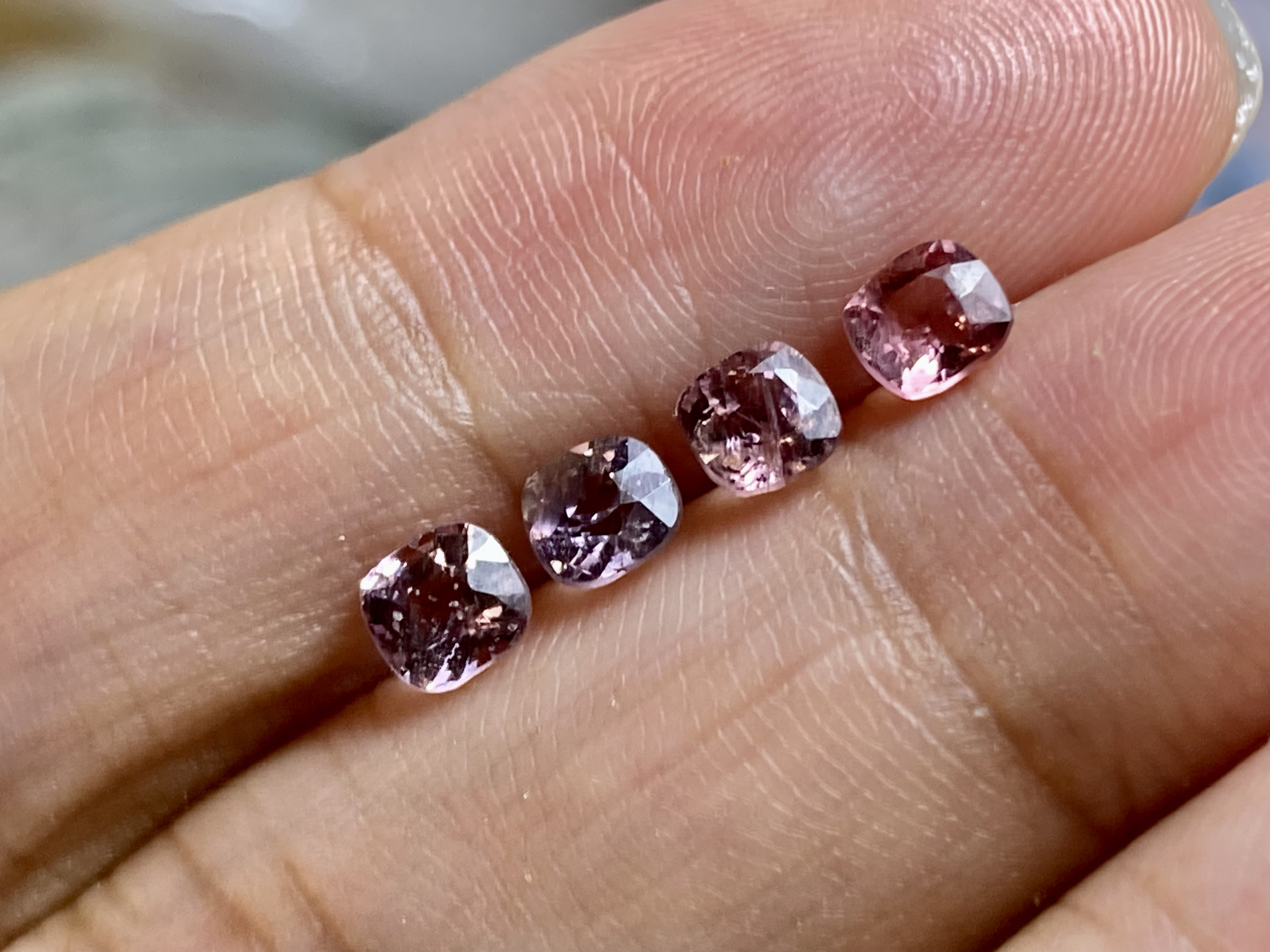 RS10-79 宝石質 非加熱 スピネル ミャンマー産 ルース