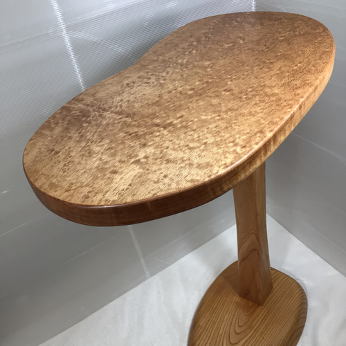 天然木　サペリ材　折り畳みサイドテーブル　一点物　手造り 天然木 サペリ材 折り畳みサイドテーブル 一点物 手造り 木製サイド