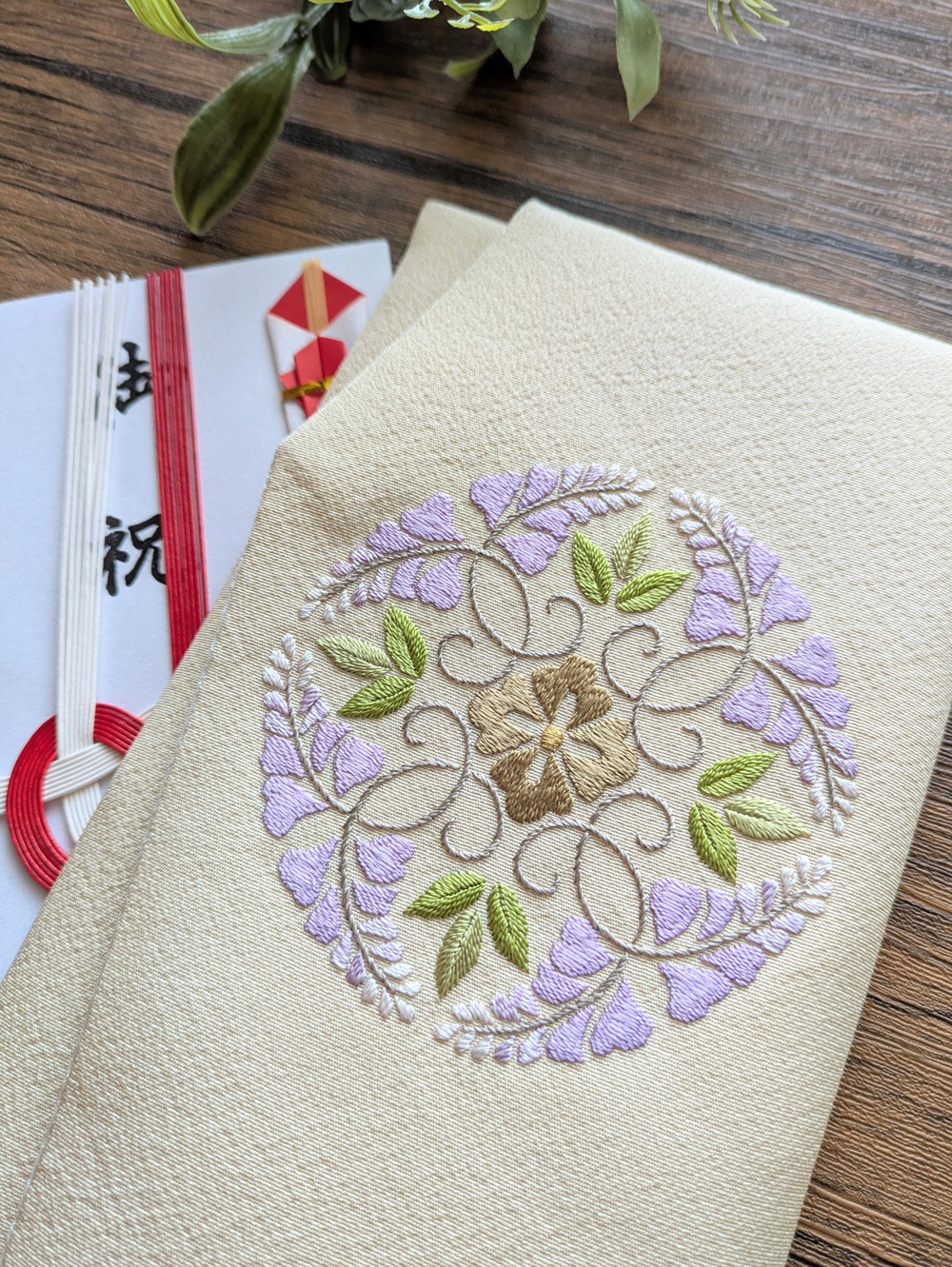 ★マルさま専用★銀座老舗きしや 絞りと刺繍　絹の艶としなやかさ　最上級の品