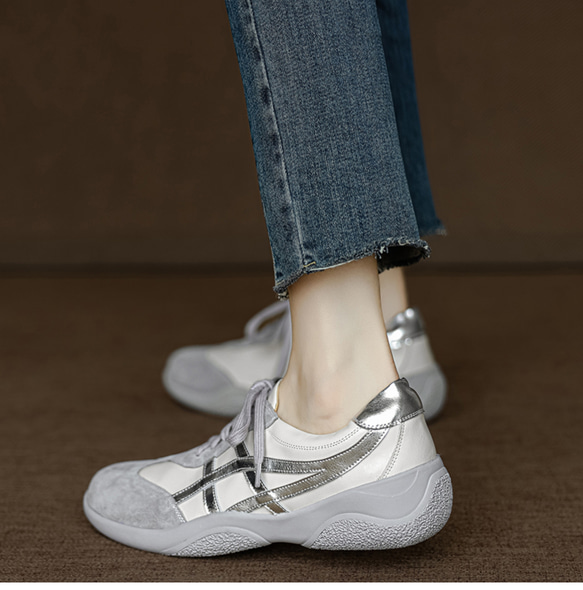 玄関で悩まない！万能上品スニーカー／ 上品 ヘビロテ ベージュ グレー 靴紐 旅行 ミセス シンプル 歩きやすい 本革 9枚目の画像