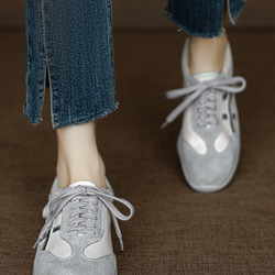玄関で悩まない！万能上品スニーカー／ 上品 ヘビロテ ベージュ グレー 靴紐 旅行 ミセス シンプル 歩きやすい 本革 11枚目の画像