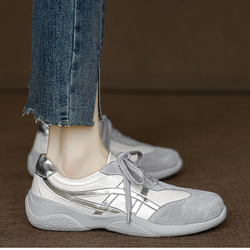 玄関で悩まない！万能上品スニーカー／ 上品 ヘビロテ ベージュ グレー 靴紐 旅行 ミセス シンプル 歩きやすい 本革 10枚目の画像