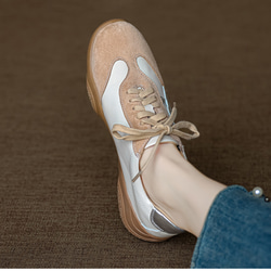 玄関で悩まない！万能上品スニーカー／ 上品 ヘビロテ ベージュ グレー 靴紐 旅行 ミセス シンプル 歩きやすい 本革 7枚目の画像