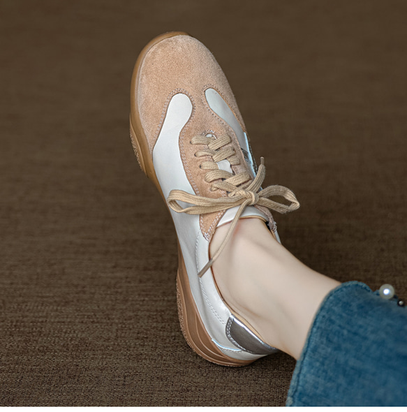 玄関で悩まない！万能上品スニーカー／ 上品 ヘビロテ ベージュ グレー 靴紐 旅行 ミセス シンプル 歩きやすい 本革 7枚目の画像