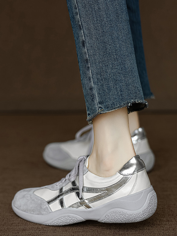 玄関で悩まない！万能上品スニーカー／ 上品 ヘビロテ ベージュ グレー 靴紐 旅行 ミセス シンプル 歩きやすい 本革 12枚目の画像