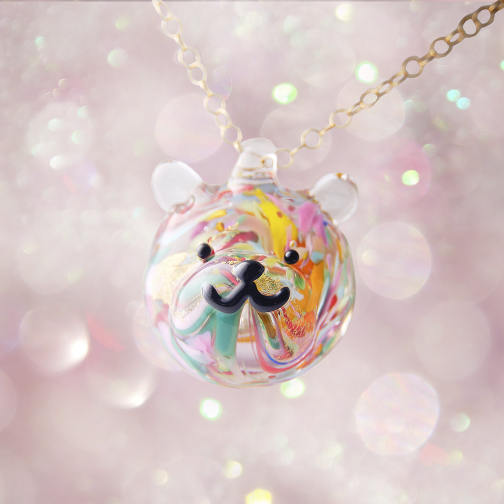 【Crystal】クマモチーフペンダント 「クマクリスタル（パレット）」