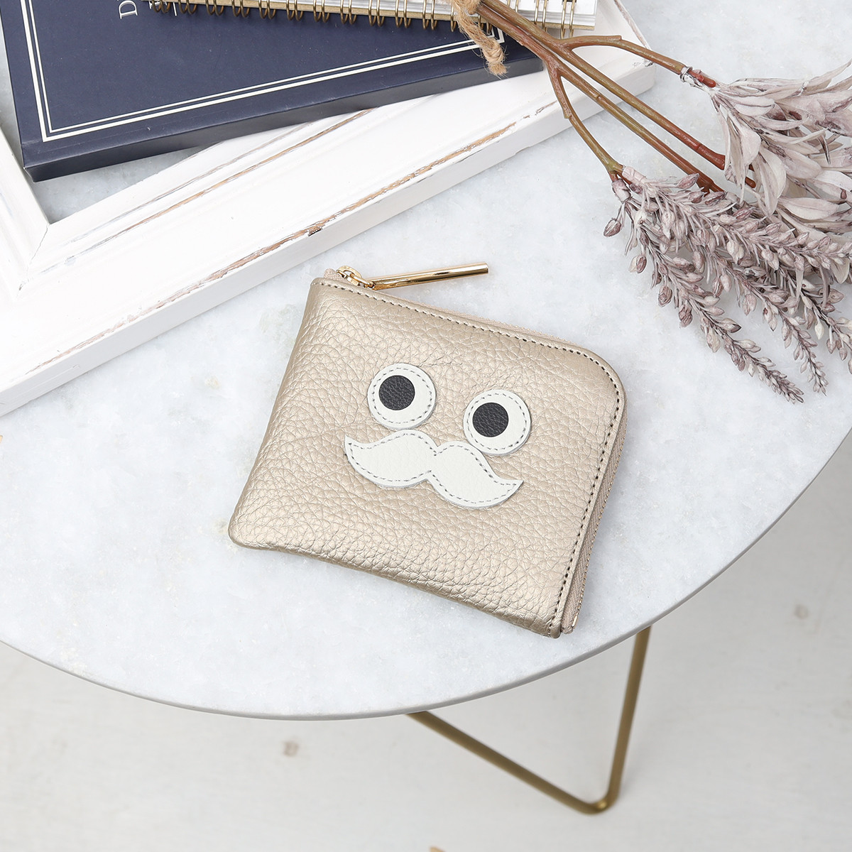 【シャンパンゴールド/おひげ】高級感のある薄くて軽い/思わず誰かに見せたくなるおひげL字ミニ財布/コンパクト財布