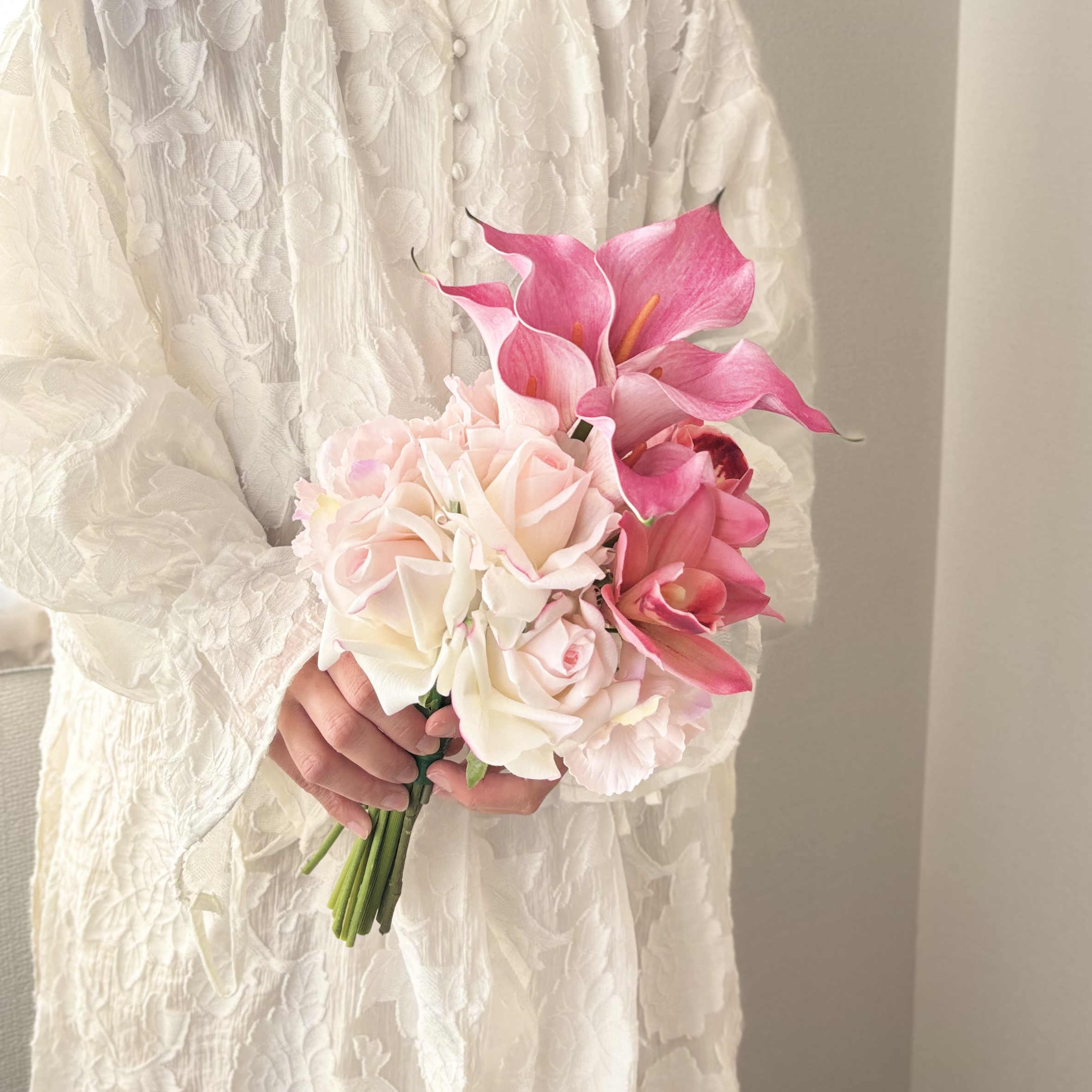 カラーのスタイリッシュ造花ブーケ♪ウェディングブーケ　造花　ブーケ　フォトウェディング　前撮り　持ち込み