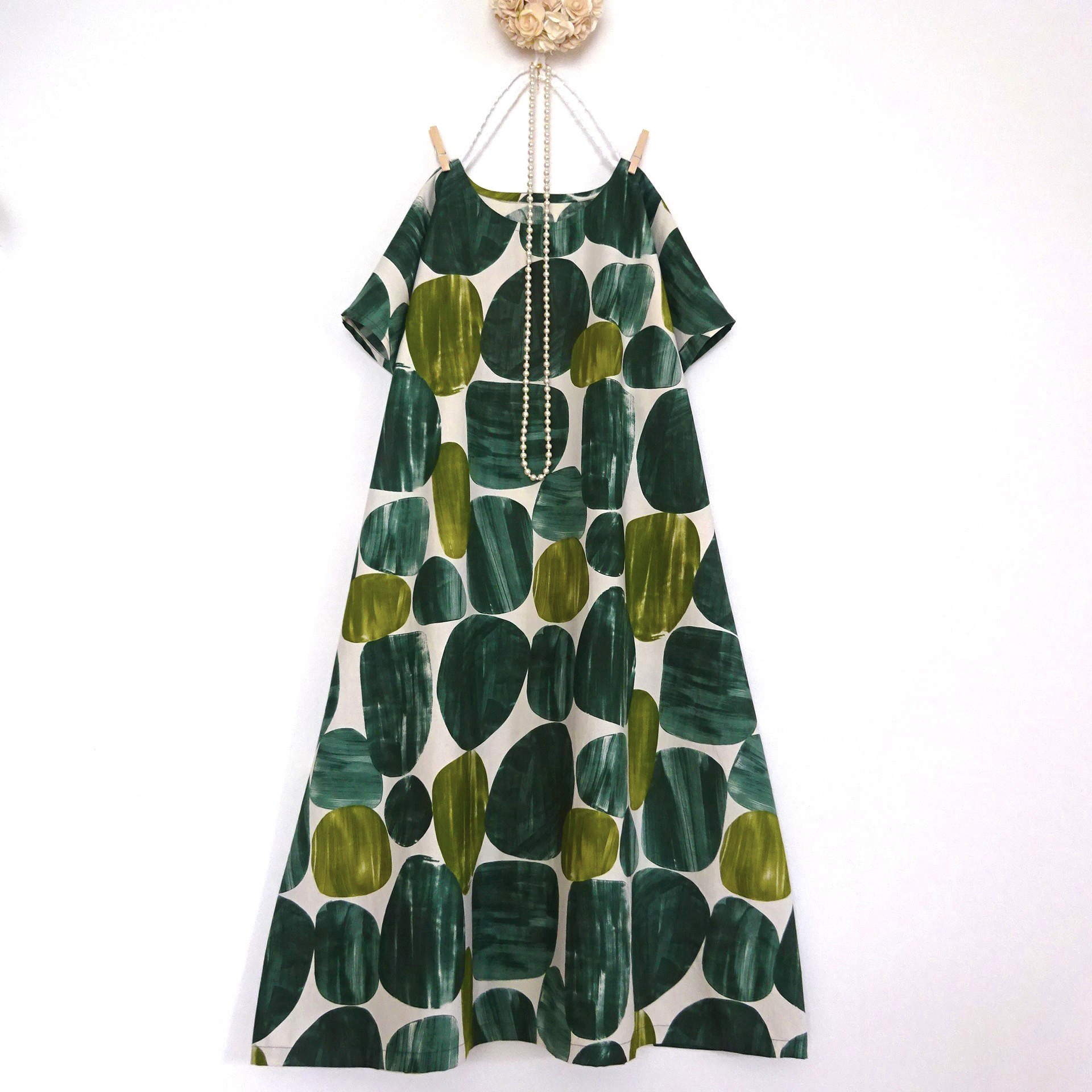 即完品✨極美品✨24年　アナイ　アートプリント ワンピース　グリーン 美品 アナイ アートプリントドロスト ワンピース 2024年 38