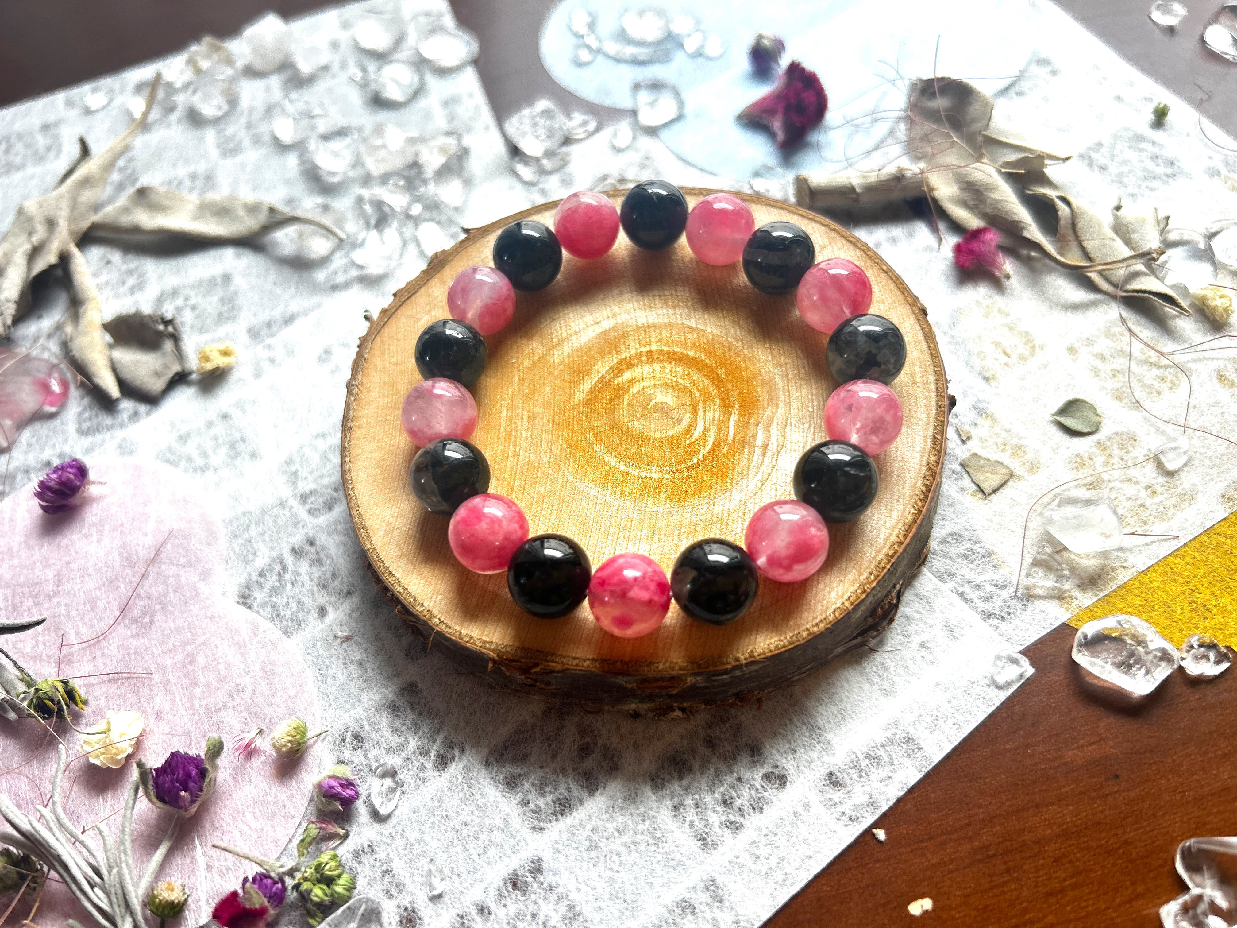 魅力と守護の調和ブレスレット （ロードナイトシリカ × ブラックトルマリン）