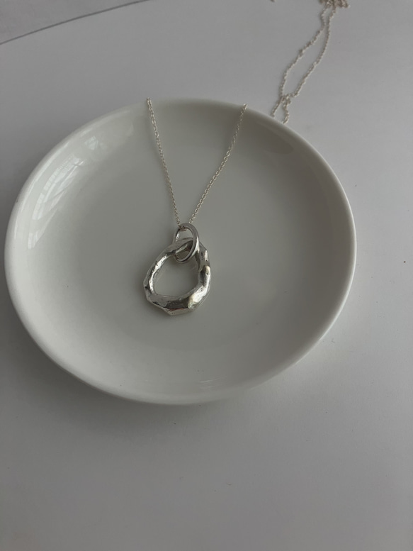 一点もの。溶かした　silver950 サークルモチーフ　ネックレス　ご褒美　シルバー　シンプルネックレス　ギフト 11枚目の画像