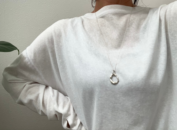 一点もの。溶かした　silver950 サークルモチーフ　ネックレス　ご褒美　シルバー　シンプルネックレス　ギフト 3枚目の画像
