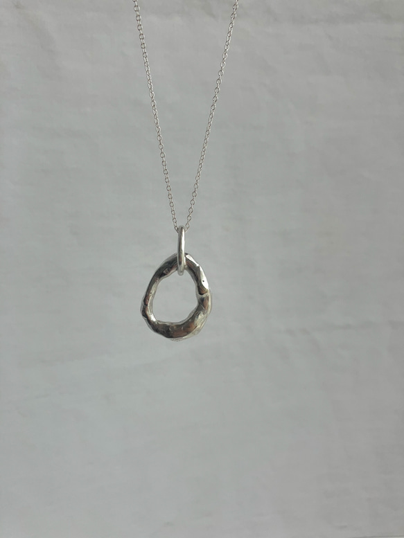 一点もの。溶かした　silver950 サークルモチーフ　ネックレス　ご褒美　シルバー　シンプルネックレス　ギフト 5枚目の画像