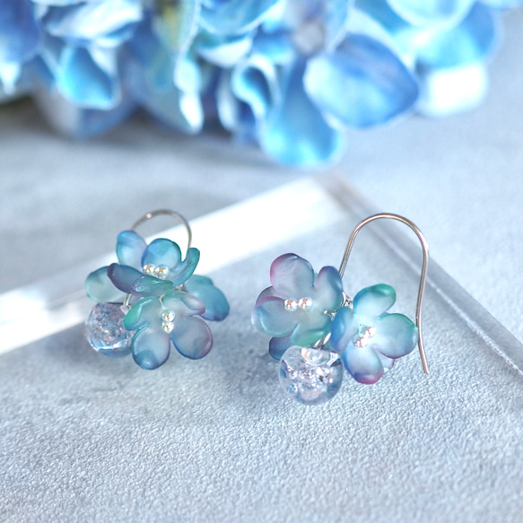 紫陽花 水彩画フラワーピアス/イヤリング あじさい ブルー