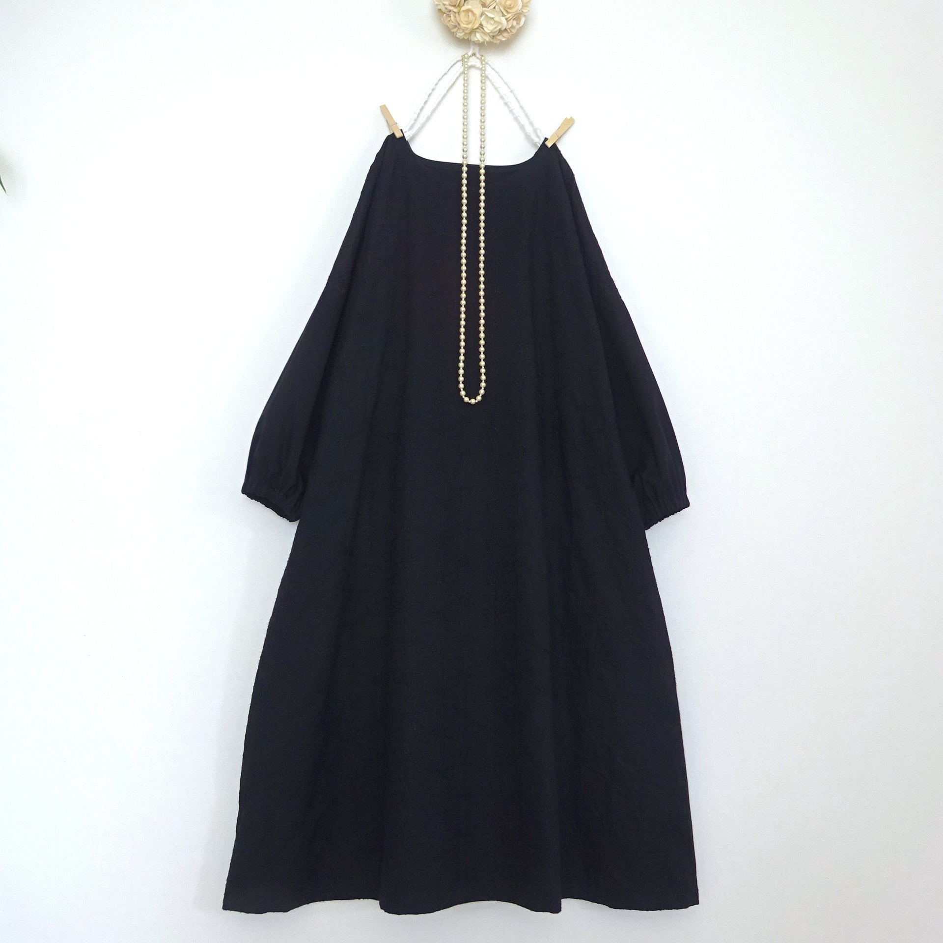 マーガレット花柄刺繍×プレミアムコットン 黒ブラックワンピース◆オケージョン セミフォーマル