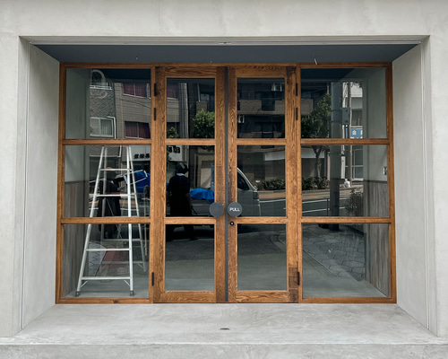 大幅値下げ！ドア職人が本気で作った 縦横1/2サイズ　無垢木製ドア 木製ドア WOOD DEPOT / サイズオーダー木製玄関ドア ID-976