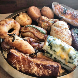 今が買い！！とってもお得な　総菜パンメイン10個で3800円セット 2枚目の画像