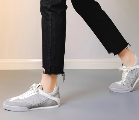 勝利に導く快適性。本革 スエード ウィメンズシューズ ライフスタイル スニーカー Sportswear 柔軟 シンプル 4枚目の画像