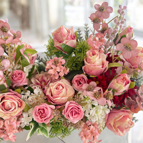 ロココスタイルの薔薇とミモザの横長花ギフト フラワーアレンジ 母の日