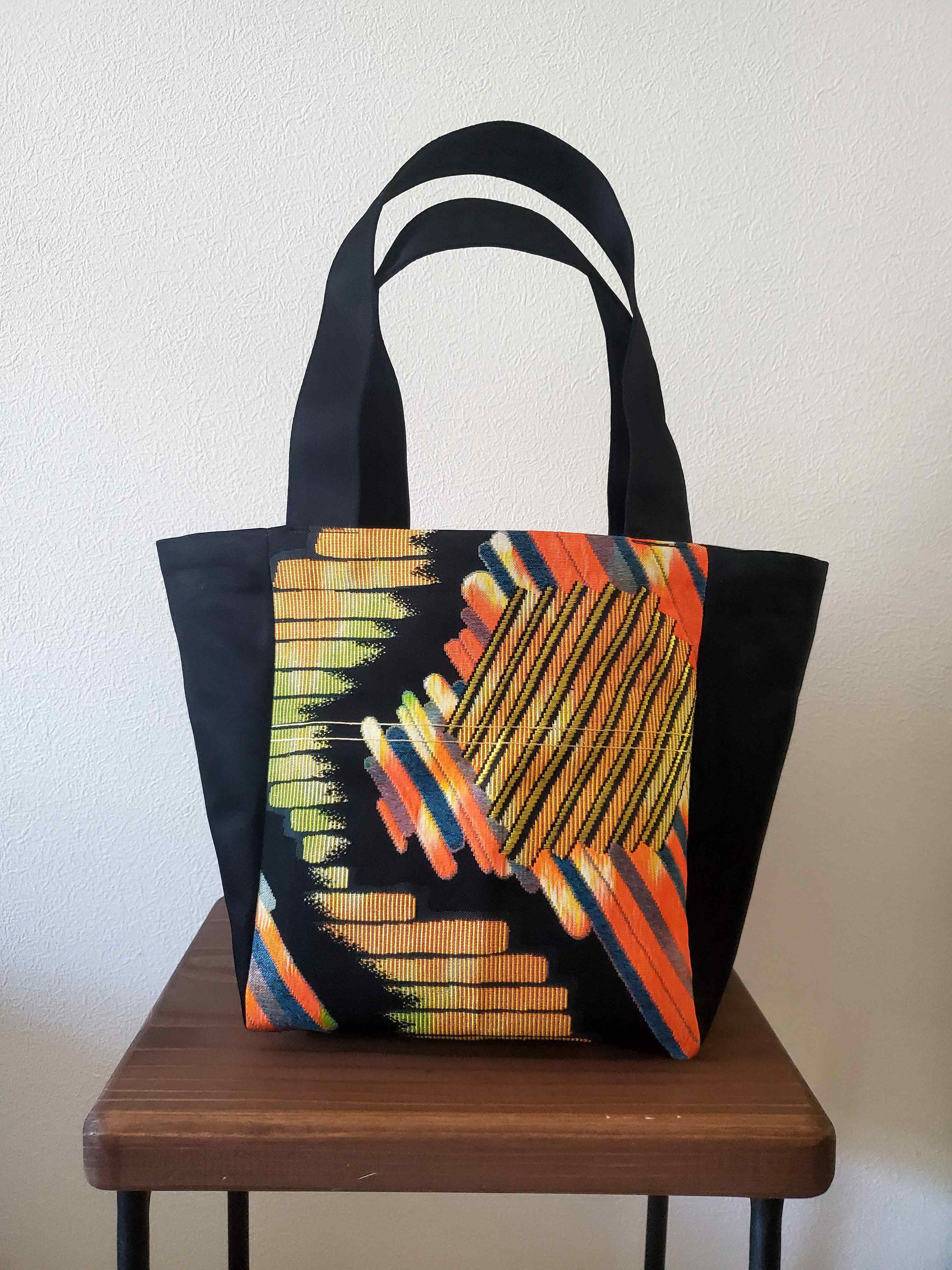 カラフルなトートバッグ | 中