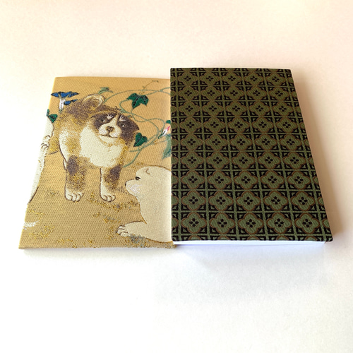 仔犬に朝顔の図　掛け軸　作家銘有　箱無し　書画、骨董品、美術品 仔犬に朝顔の図 掛け軸 作家銘有 箱無し 書画、骨董品、美術品