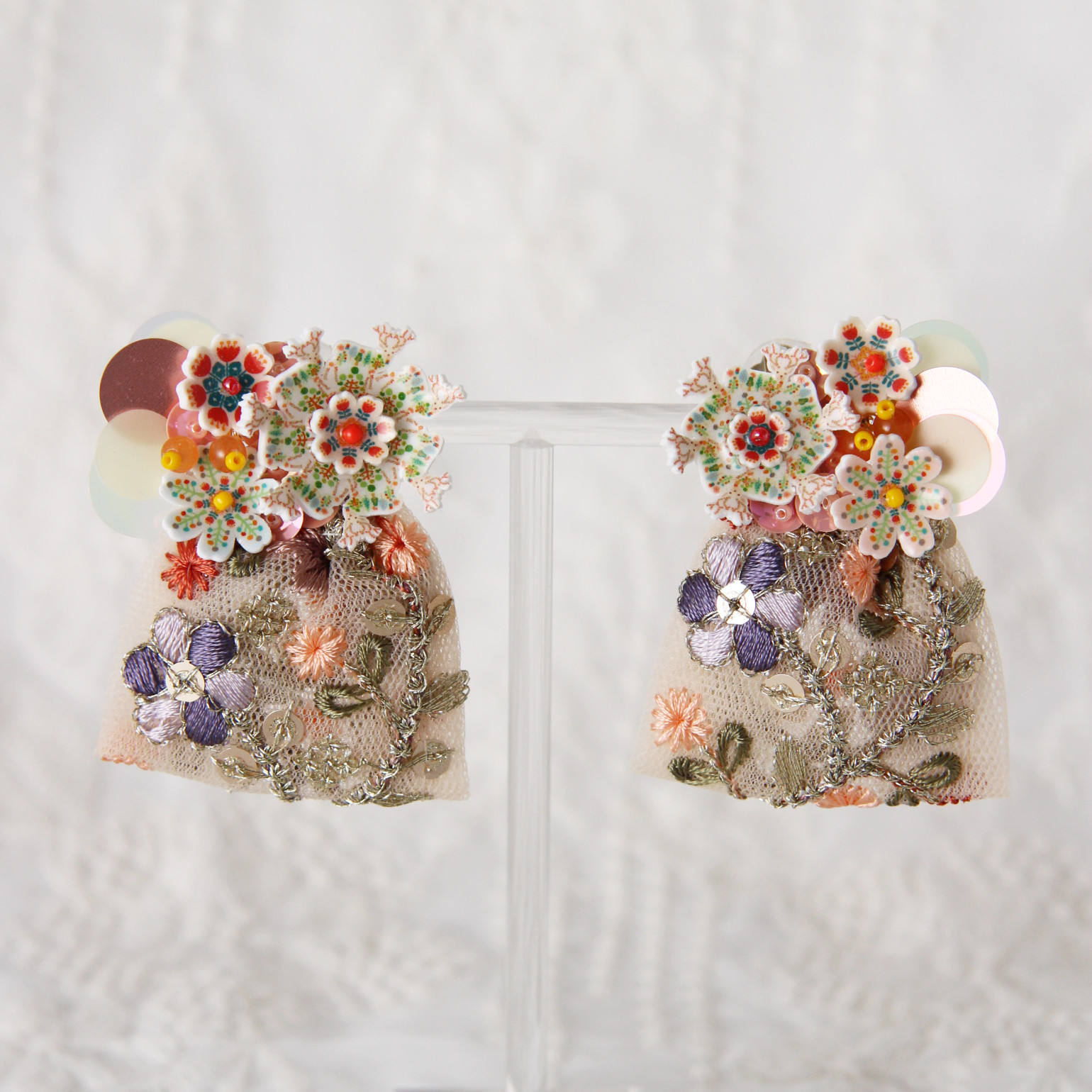森ガールなトリックピアス／イヤリング 鹿がお花に!? 個性的で面白いデザイン