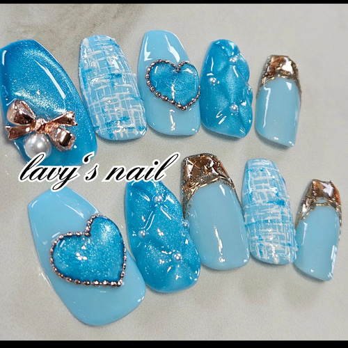 水色マグネット ぷっくりハートツイードガラスフレンチジェルネイル