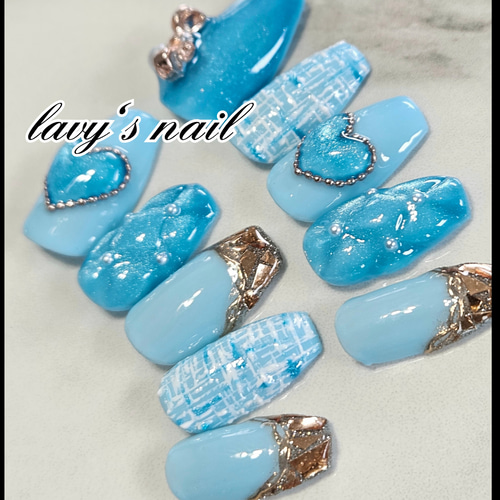 水色マグネット ぷっくりハートツイードガラスフレンチジェルネイル